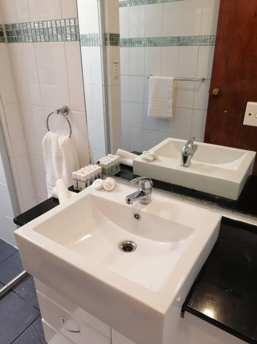 Private Nasoso 4 Bedroom House 楠迪 外观 照片