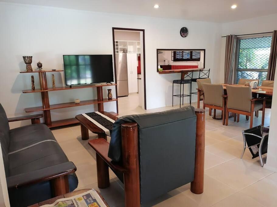 Private Nasoso 4 Bedroom House 楠迪 外观 照片